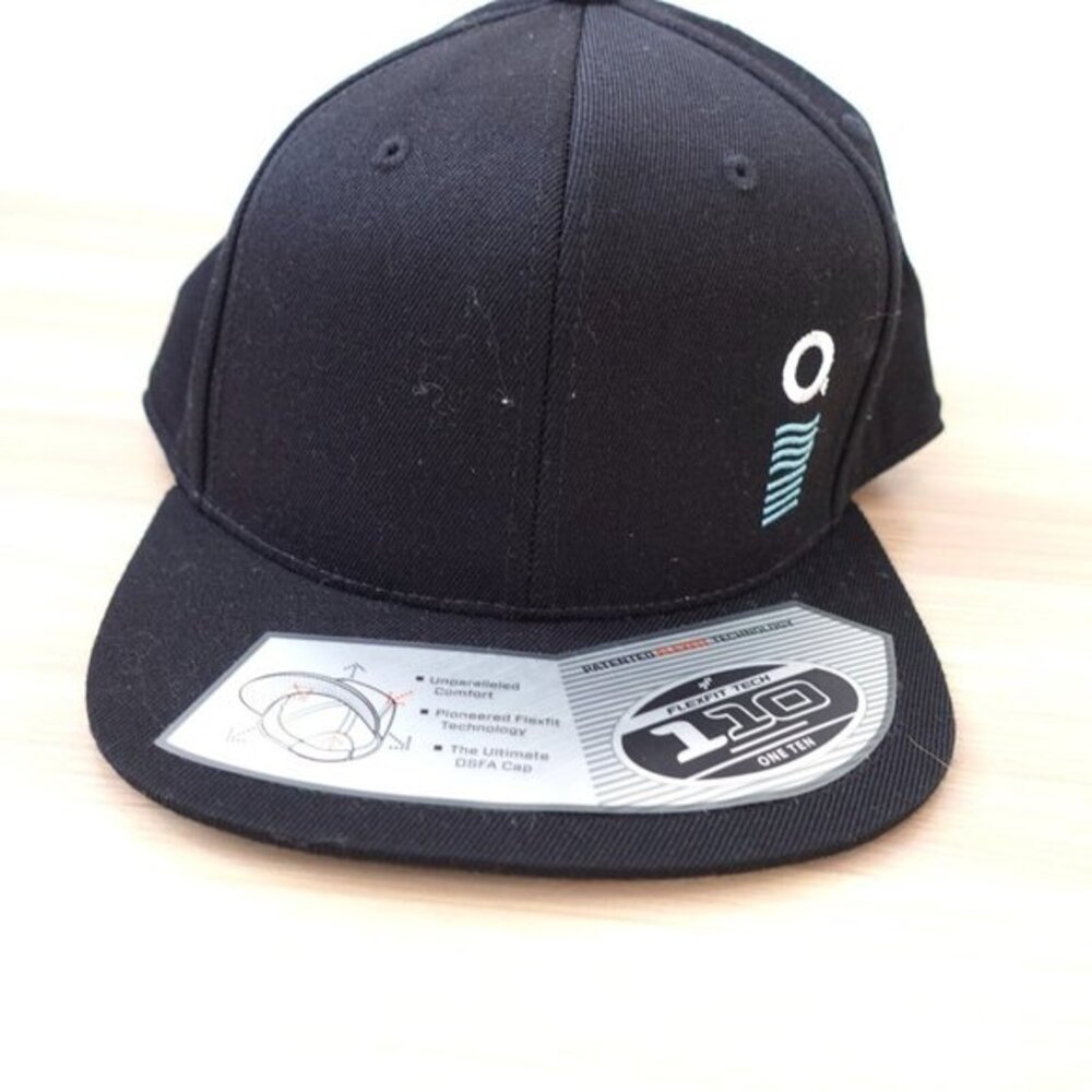Oxigen Mens Black Snapback Cap‎ Wool Blend Flexfit Tech 110 One Ten OSFA CA070